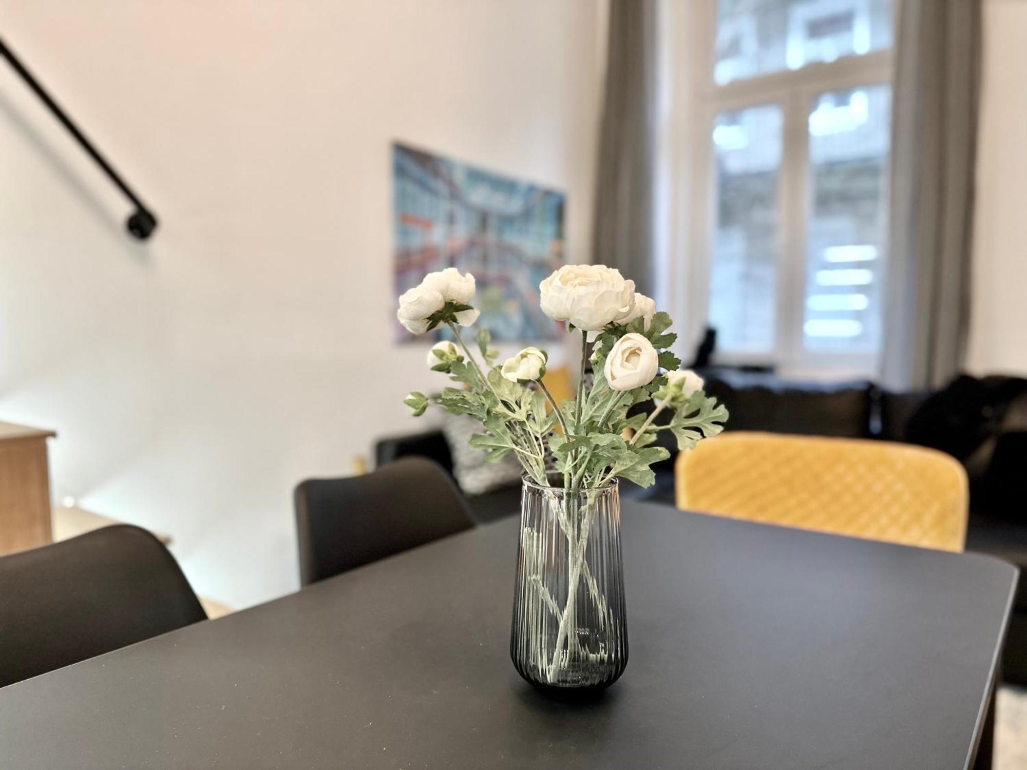 Premium Apartment By Hi5- Brody Street Budapest Exteriör bild