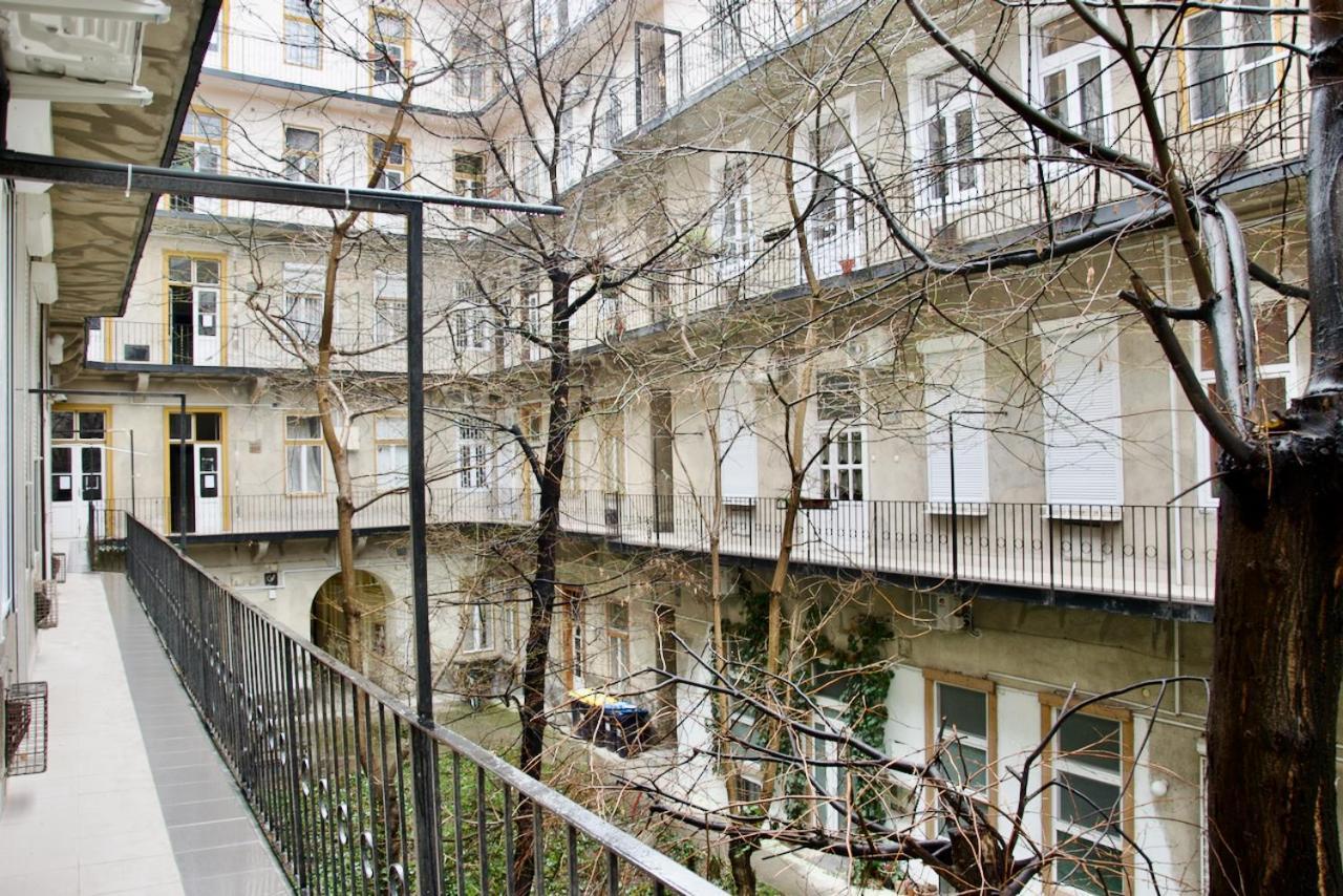 Premium Apartment By Hi5- Brody Street Budapest Exteriör bild