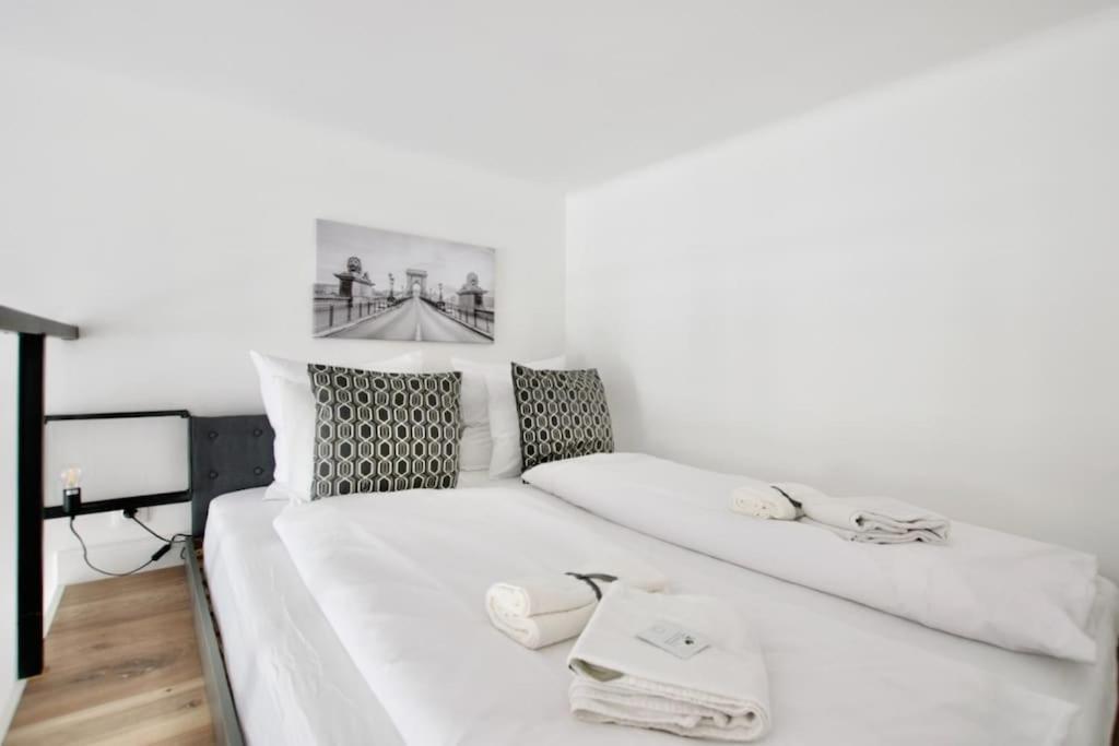 Premium Apartment By Hi5- Brody Street Budapest Exteriör bild