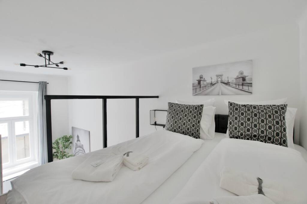 Premium Apartment By Hi5- Brody Street Budapest Exteriör bild