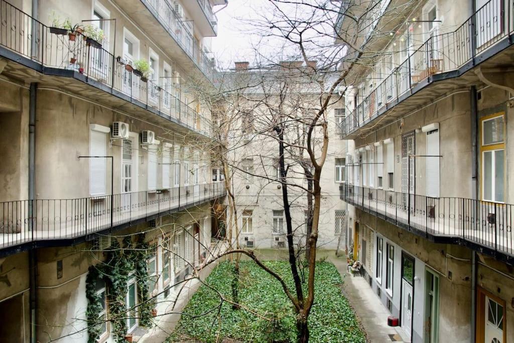 Premium Apartment By Hi5- Brody Street Budapest Exteriör bild